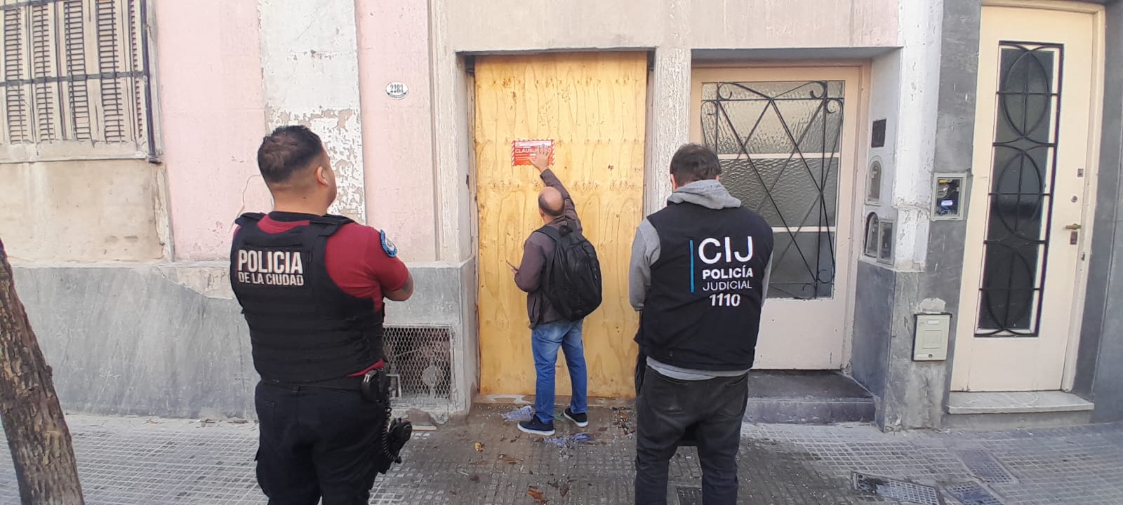 CLAUSURAN OBRA EN CONSTRUCCIÓN EN BARRACAS
