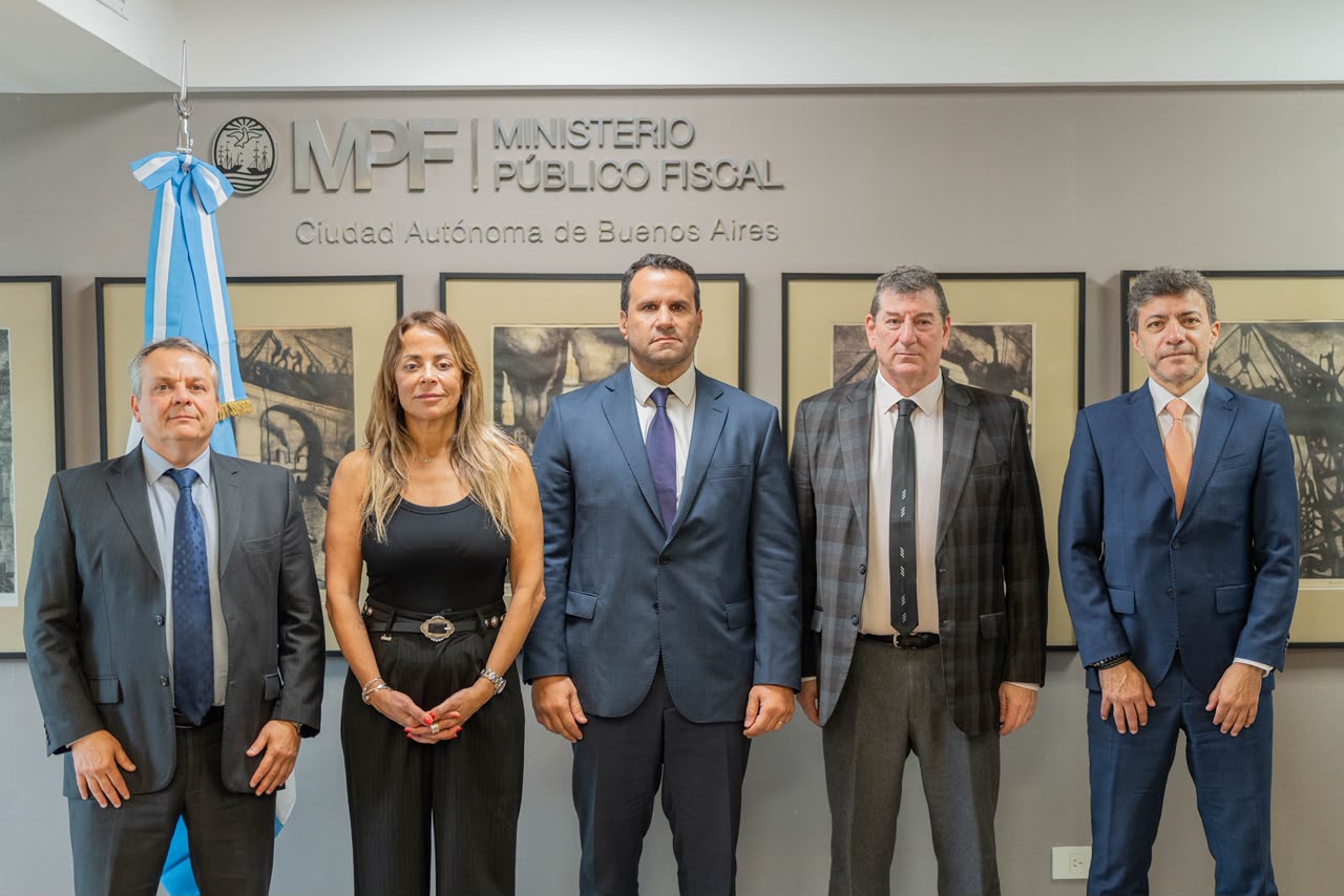 Convenio con el Centro Simon Wiesenthal Latinoamérica