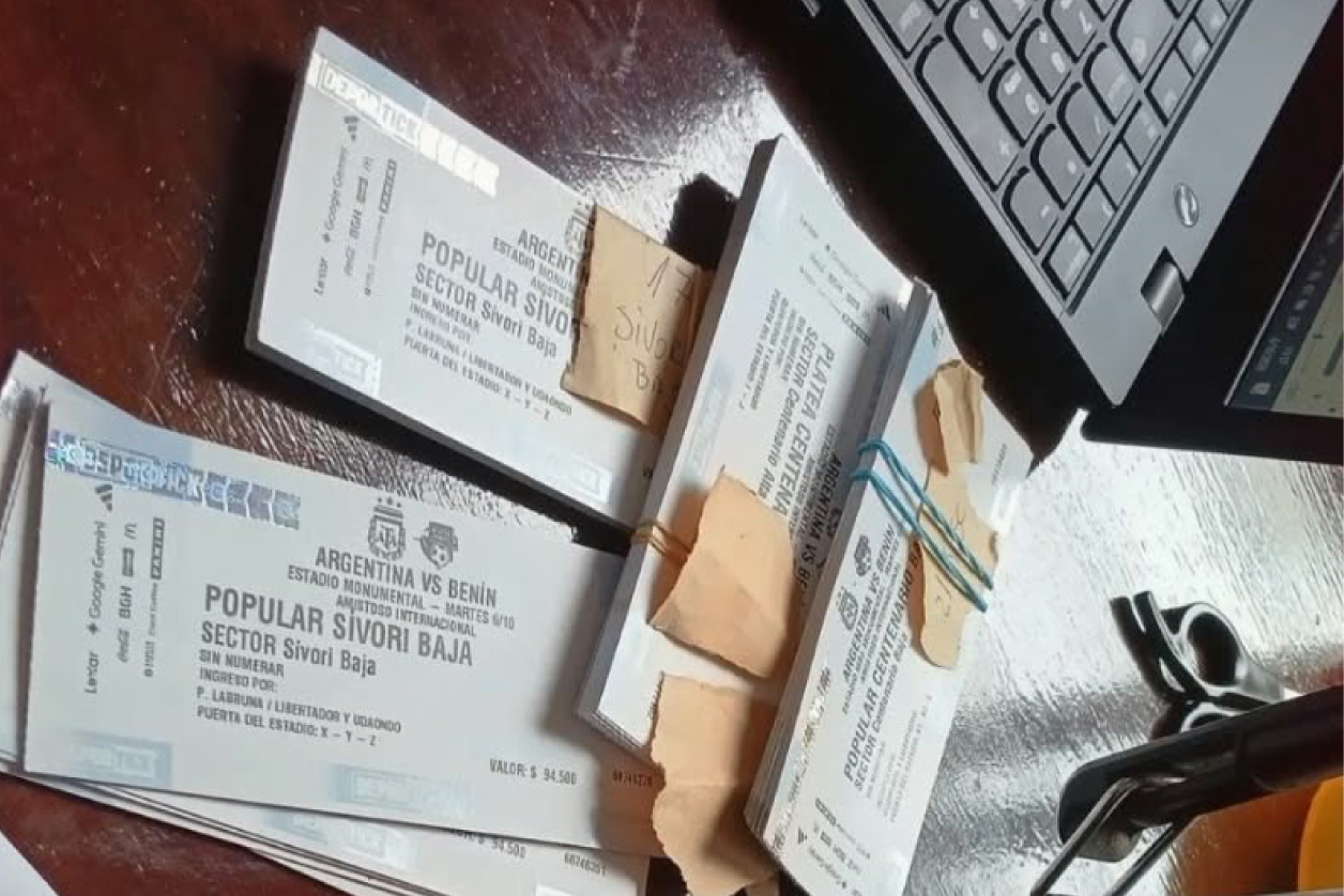 Reventa de entradas para la despedida de Lionel Messi: tres imputados, un allanamiento y más de 30 denuncias