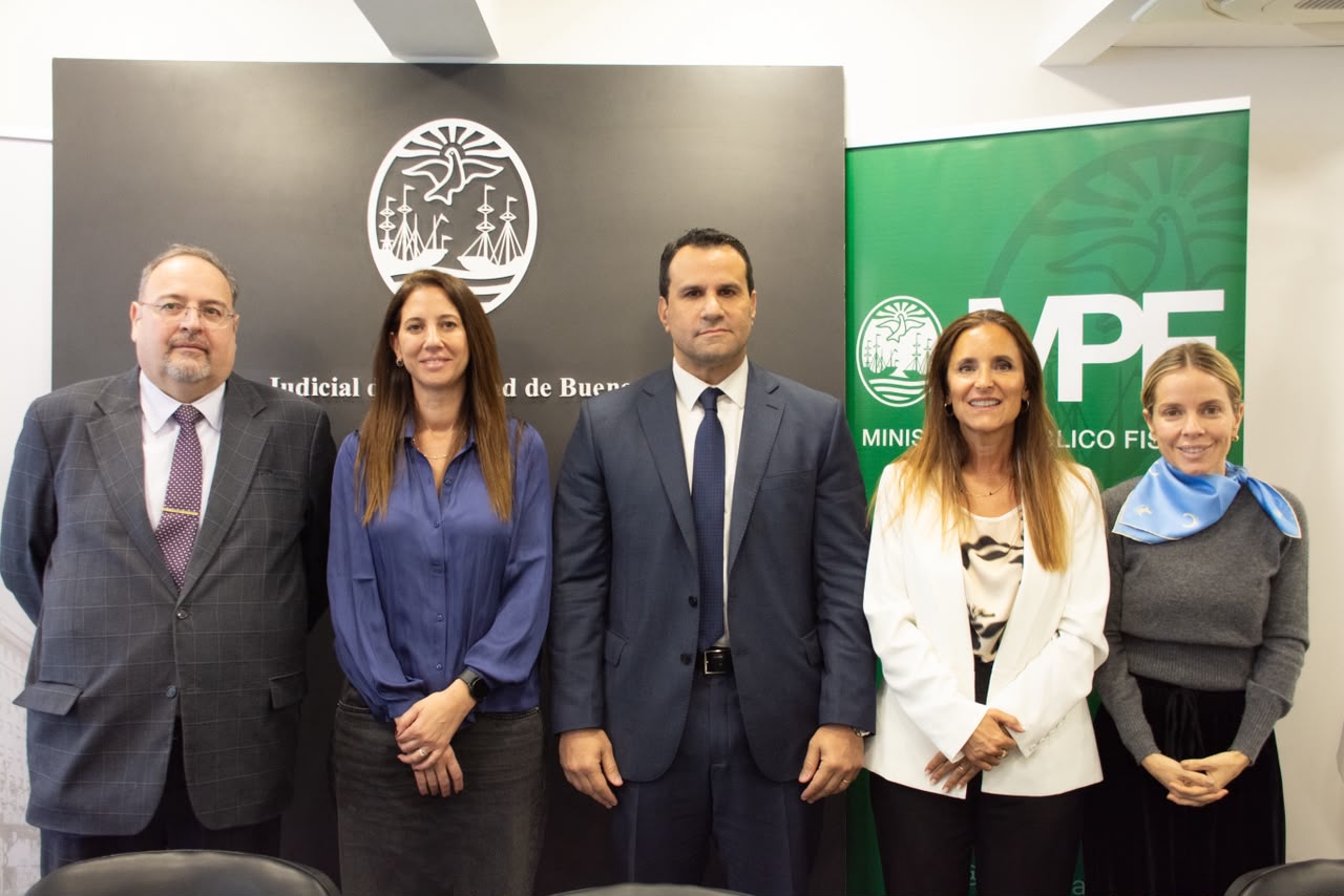 “Delitos contra la Integridad Sexual”: el Fiscal General de la Ciudad abrió el ciclo en el que expuso el MPF