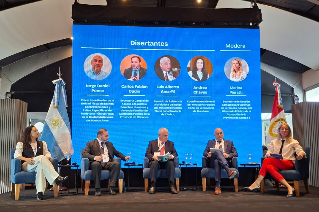 Derechos de las víctimas y cibercrimen: el MPF CABA expuso en el cierre de las XXXVIII Jornadas de los Ministerios Públicos Fiscales
