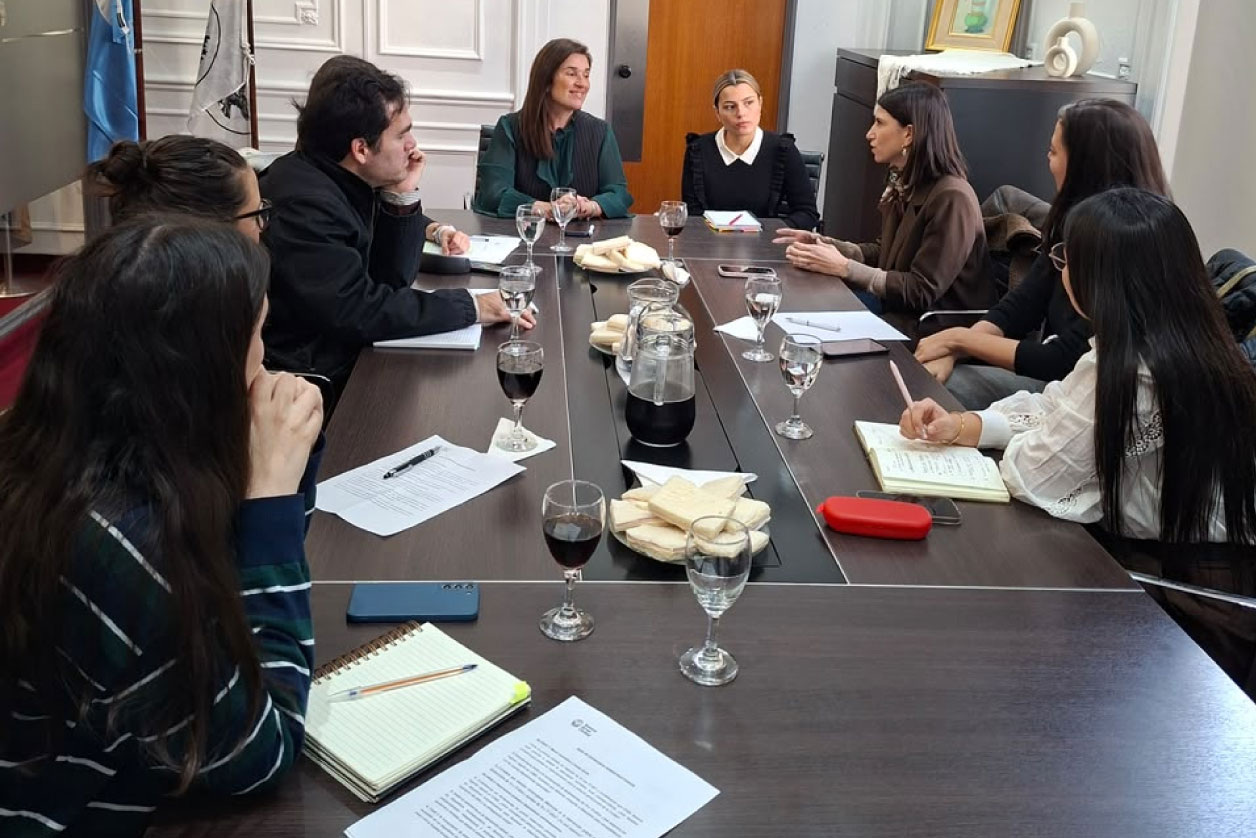 Nuevo Régimen Penal Juvenil reunión con integrantes del Ministerio de Justicia de la Ciudad