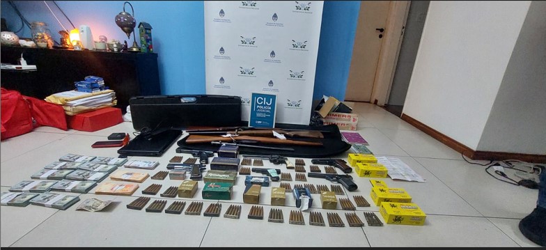 4 CONDENAS A PRISIÓN PARA UNA BANDA QUE VENDÍA ARMAS DE FUEGO EN ZAVALETA