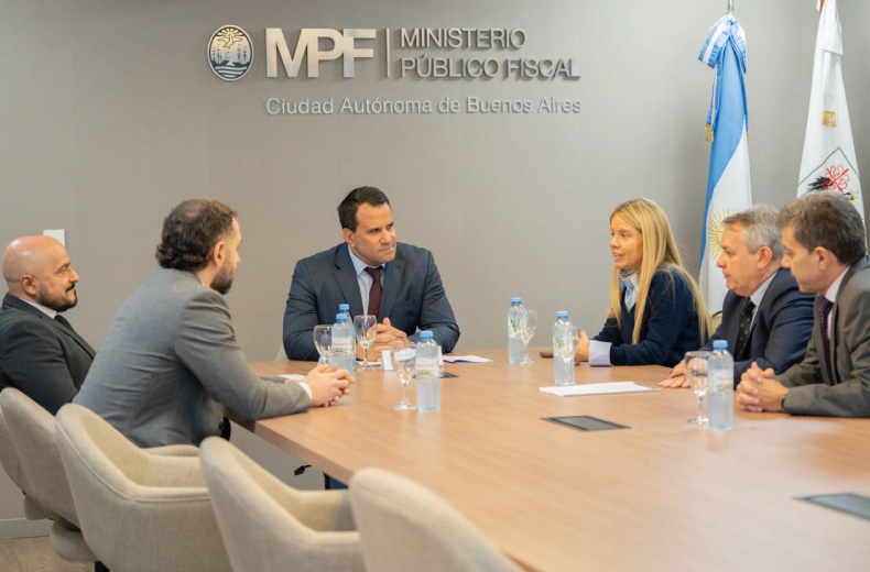 Acuerdo de colaboración académica entre el Ministerio Público Fiscal y el Instituto Fray Bartolomé de las Casas