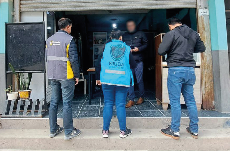 Juego ilegal se desarticuló un casino clandestino en Villa Riachuelo