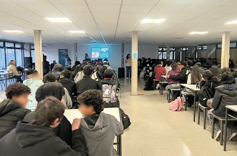 El programa MPF+Cerca concientizó sobre delitos informáticos en la Escuela Técnica UBA Lugano