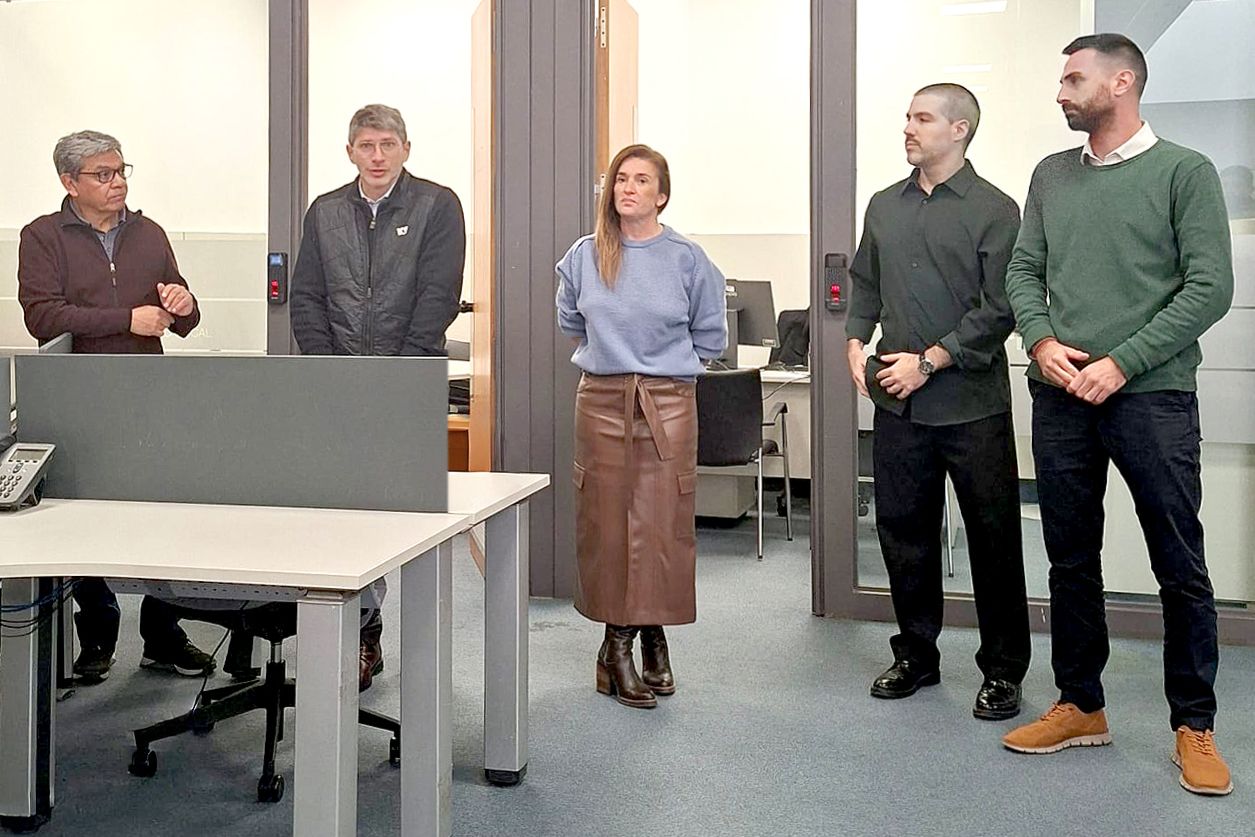 El CIJ entregó equipamiento al personal policial y anunció una nueva capacitación